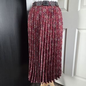 Max Studio Red Floral Pleated Midi Skirt Size Medium New With Tags Bohemian